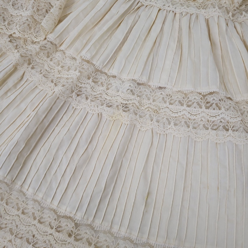 1970's Mexican Wedding Dress Cream Midi Long Sleeve Lace Pleats V-neck Tiered - Picture 16 of 16